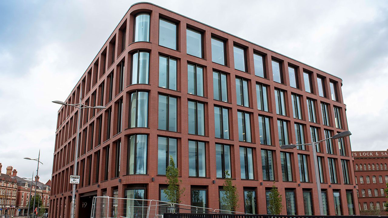Construction complete on Wolverhampton’s i9 development.
